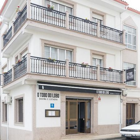 O Tobo Do Lobo Hotel Melide Eksteriør billede