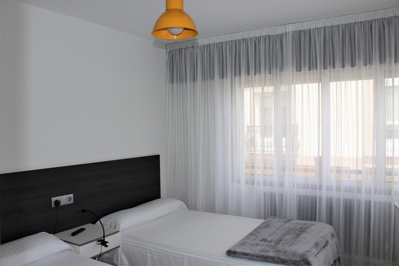 O Tobo Do Lobo Hotel Melide Eksteriør billede