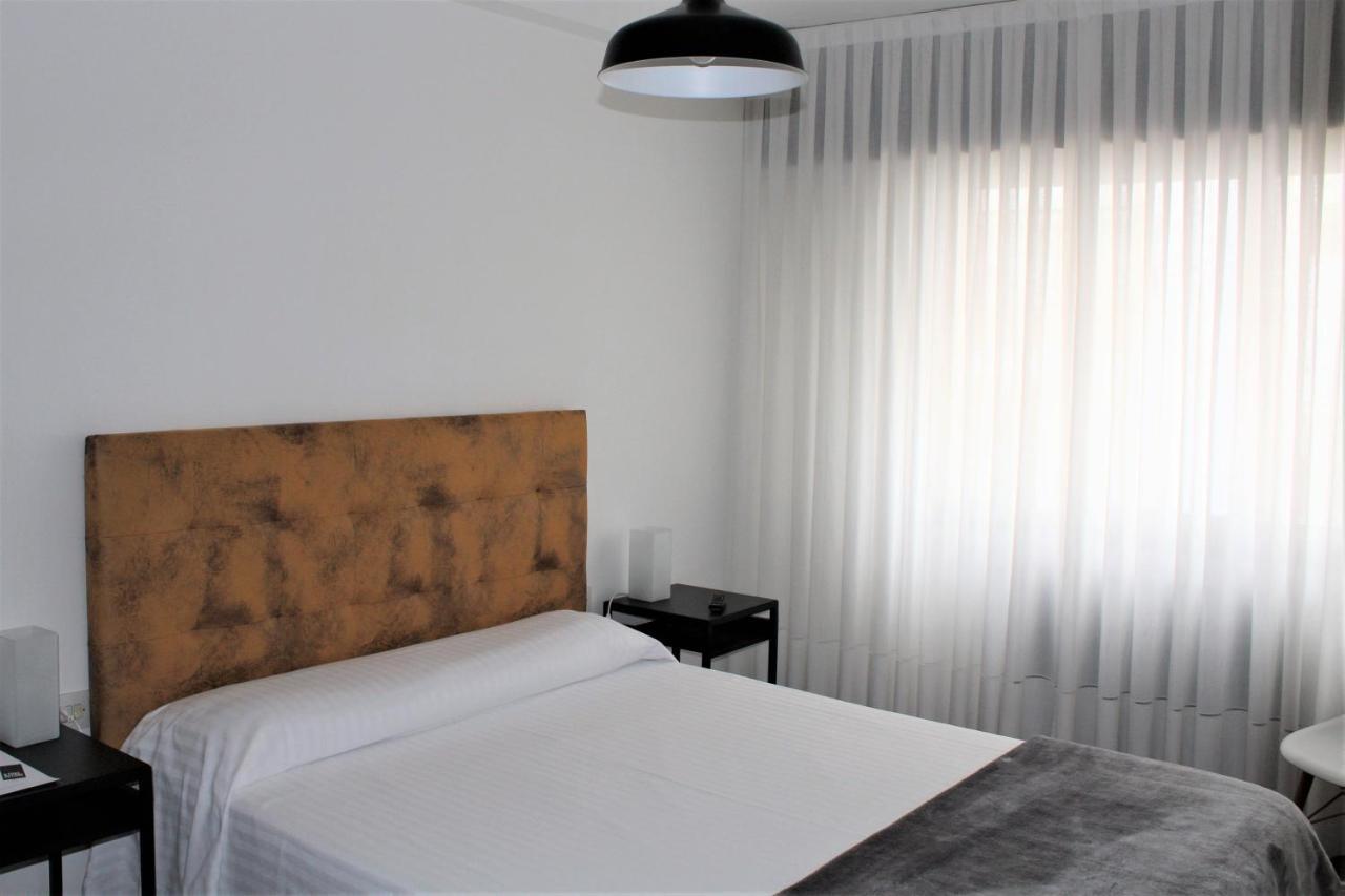 O Tobo Do Lobo Hotel Melide Eksteriør billede